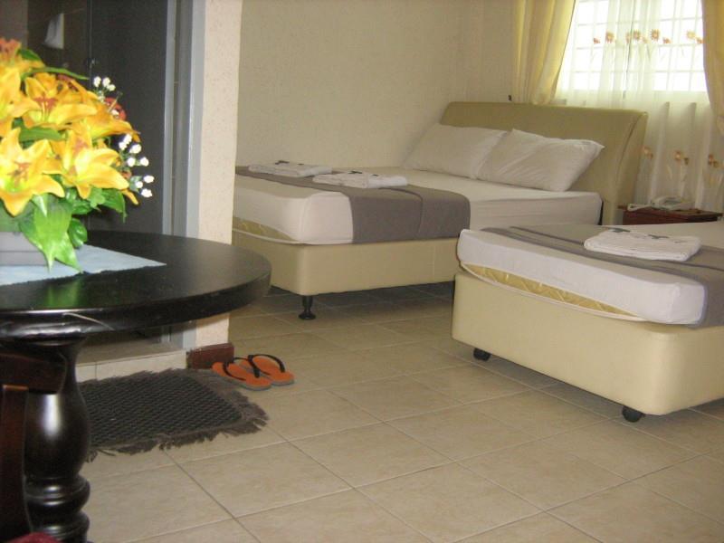Hotel Teratai Tenang Куала-Тренгану Экстерьер фото