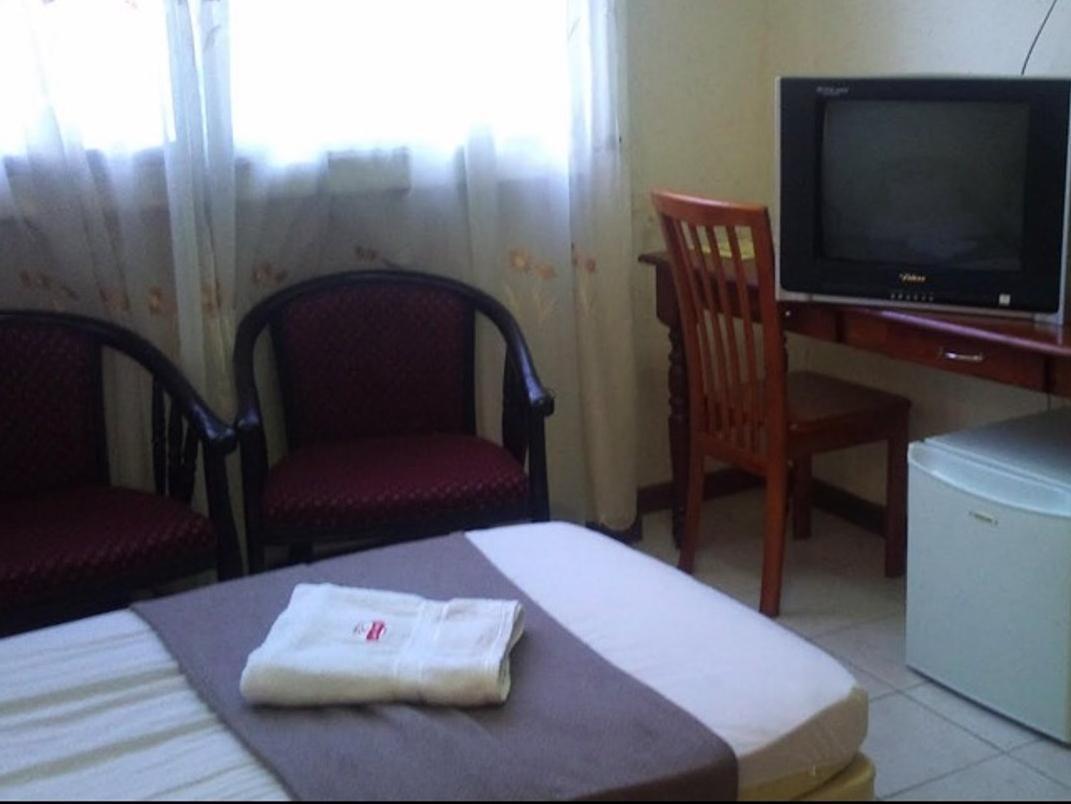 Hotel Teratai Tenang Куала-Тренгану Экстерьер фото